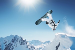 英超揭幕战惊现离奇一幕，加纳乔超级空门不进，曼联憾平升班马