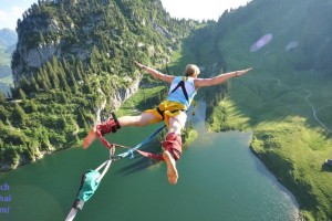 维拉公园上演争冠分水岭之战 阿斯顿维拉力擒曼联搅动英超格局