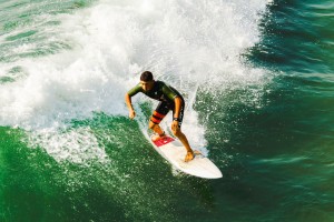 U15国足两年间从亚洲之巅跌至季军，阵容变脸引争议，三大症结与主帅战术遭质疑