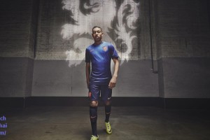 东契奇追平威少纪录，并列近60年30+10+5最多后卫