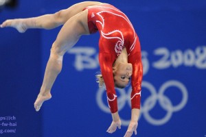 魔笛天外飞仙小熊一剑封喉 皇马力克赫罗纳稳坐西甲榜首