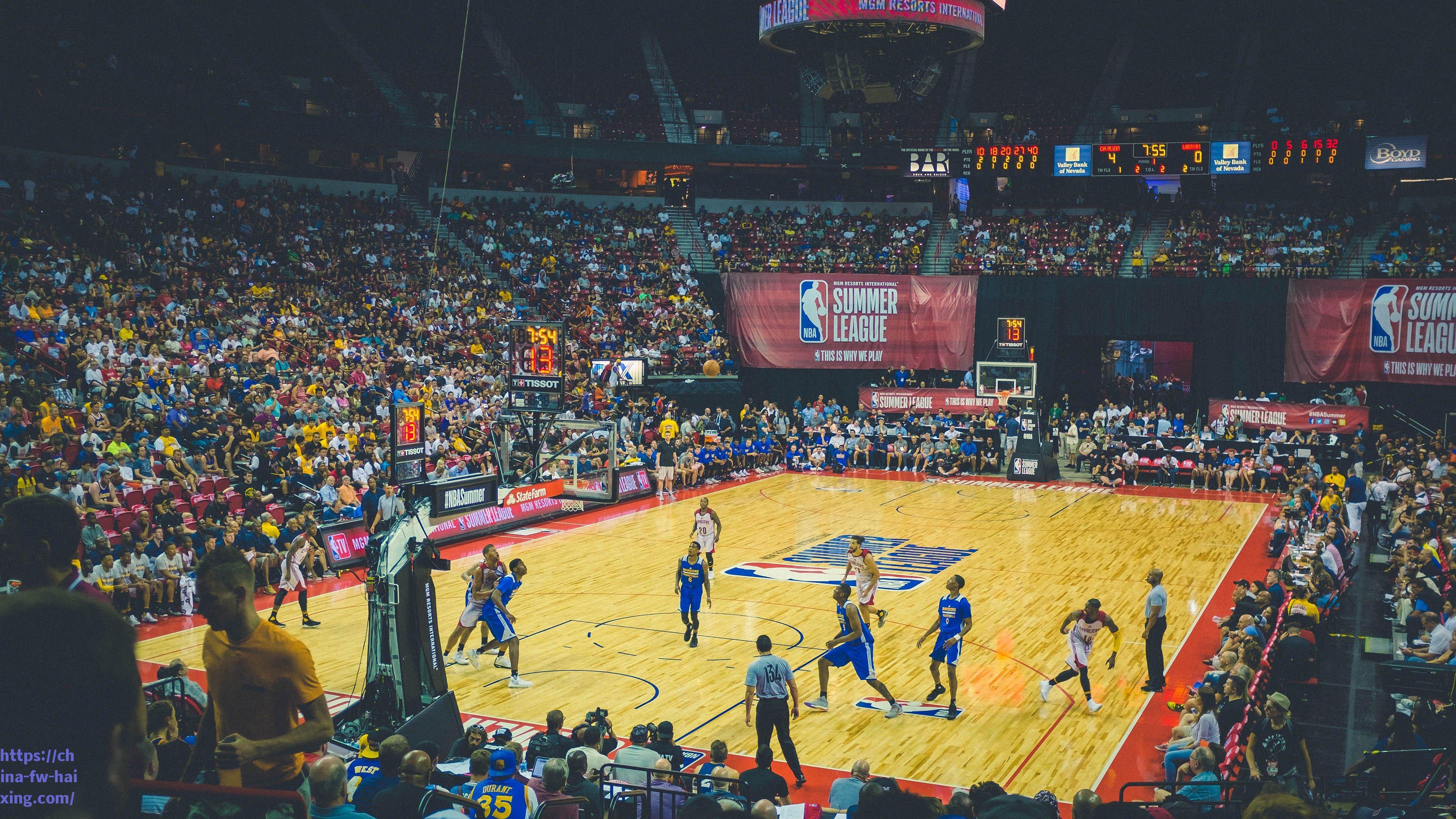 ❤好朋友!本·戴维斯晒与孙兴慜合照,深情告白,很荣幸共度许多精彩时光