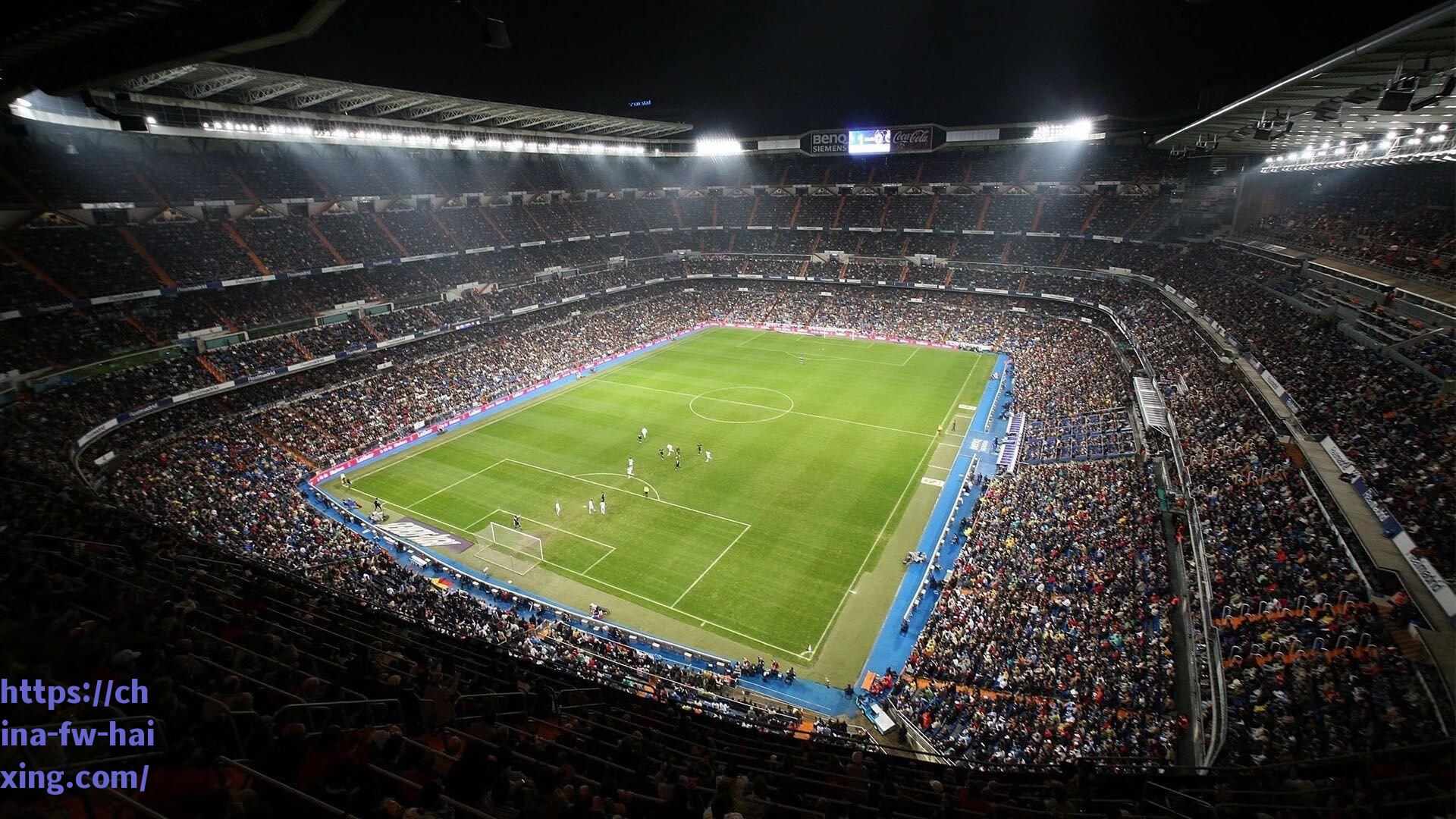 里昂主帅博斯黯然下课，昔日法甲霸主深陷混乱泥潭