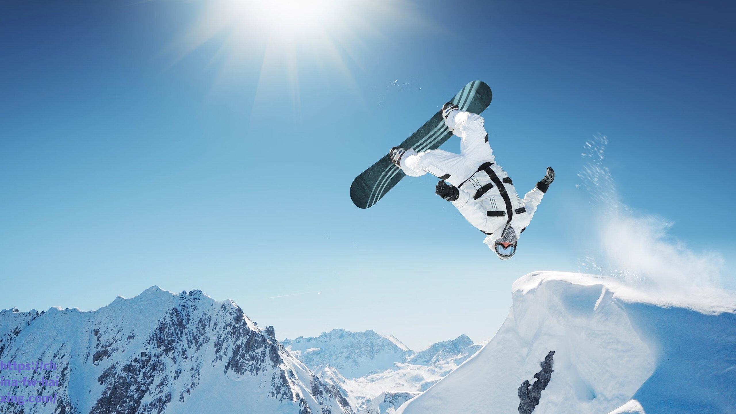 英超揭幕战惊现离奇一幕，加纳乔超级空门不进，曼联憾平升班马