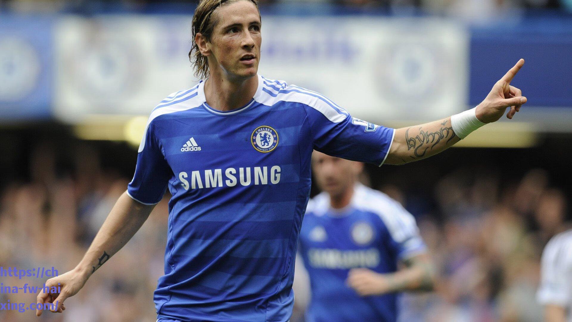 早报,短暂但美好!范尼卸任临时主帅离开曼联,红魔球迷深情告别